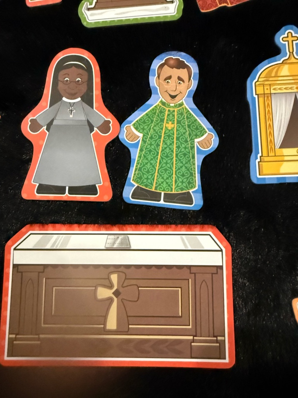 Wee Believers My Little Catholic Church 37 Piece Magnet Book Play Set Trifold - Picture 11 of 14